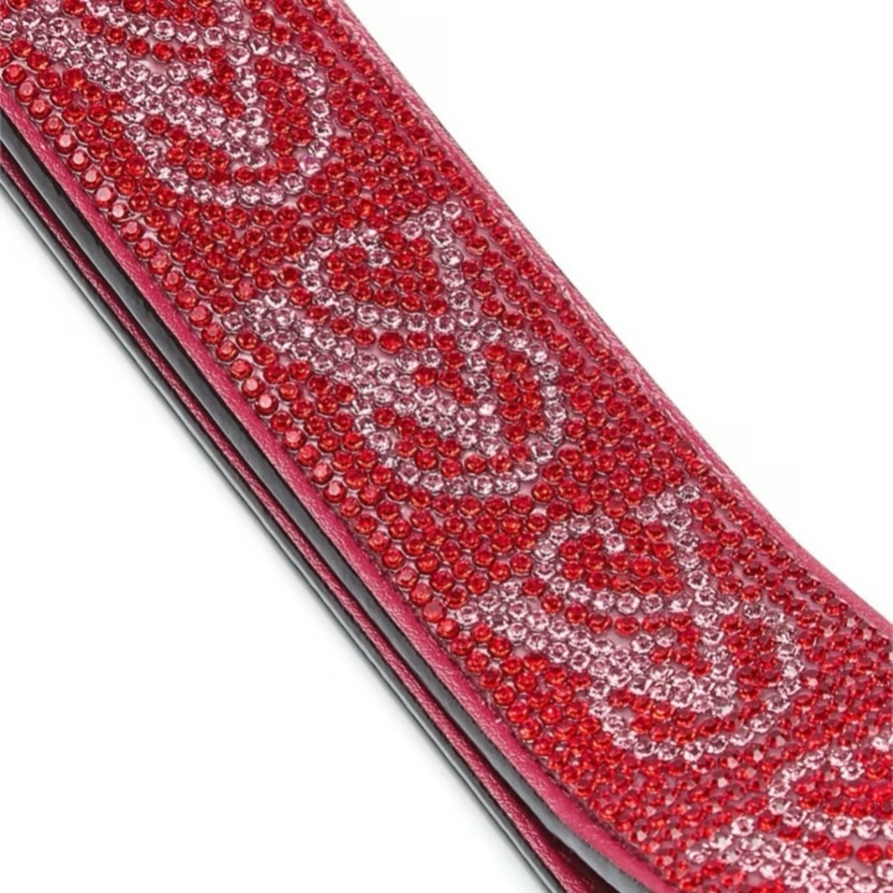 Red chain - Picture 2 of 4